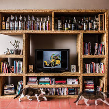 MEXICALTZINGO BOOK&SPIRITS SHELVES