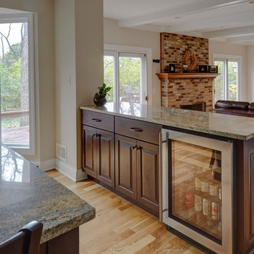 Modern Family - Kitchen