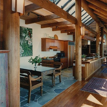 Fishbones House | Dining Room