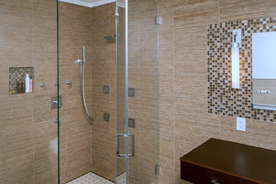 Bathroom - contemporary bathroom idea in New York