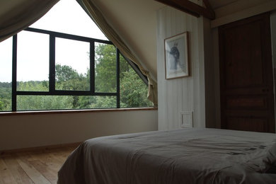 Cette photo montre une chambre nature.