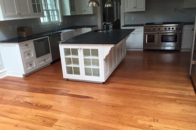 Inspiration for a craftsman kitchen remodel in New York