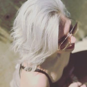 Chloe Harlow's photo