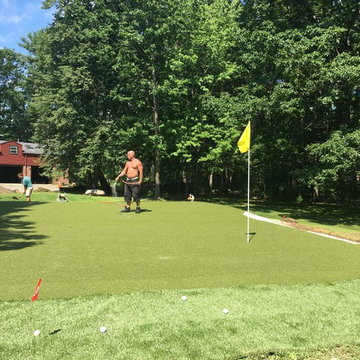 Outdoor Putting Greens