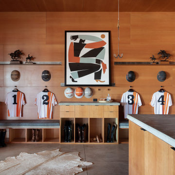 Equestrian Barn and Even Space