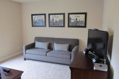 Inspiration for a contemporary home office remodel in Chicago
