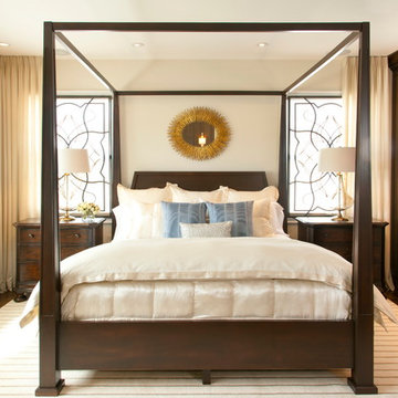 Robeson Design Loves a Symmetrical Bedroom