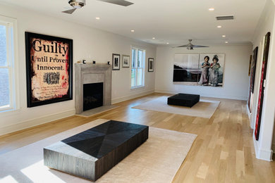 Example of a minimalist basement design in Atlanta