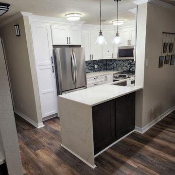 Modern Kitchen Remodel Done in a Two-Tone Color