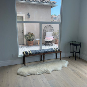Living Room Leading to Great Kitchen