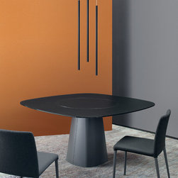 Mythos Table by Bonaldo - Dining Tables