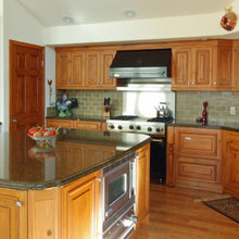 Lyle Knob Kitchen