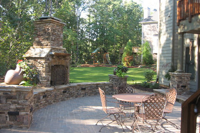 Photo of a rustic landscaping in Atlanta.