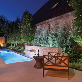ダラスの長方形トランジショナルスタイルのおしゃれなプールの写真