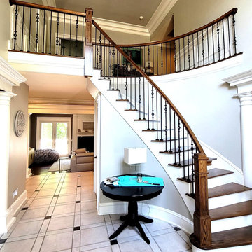 Traditional curved railing system