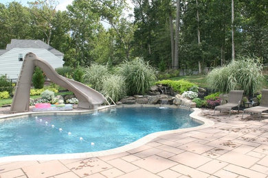 Custom Gunite Pool with Loads of Features!