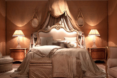 "Duchesse" bed with canopy