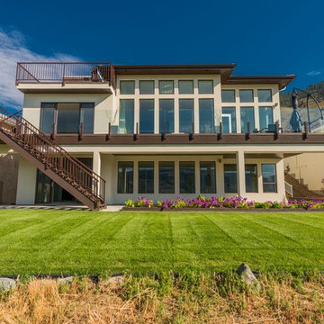 Visao Court Kamloops, BC - Modern Tuscan Interpretation