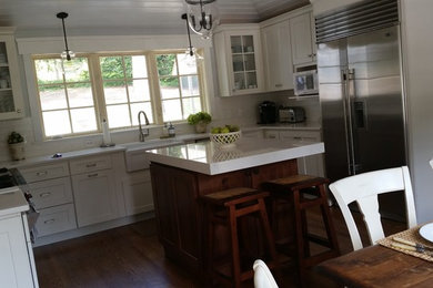 Example of an arts and crafts kitchen design in Baltimore