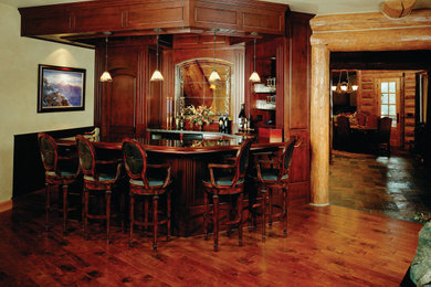 Foto de bar en casa con barra de bar romántico extra grande