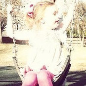 Natalie Dyer's photo