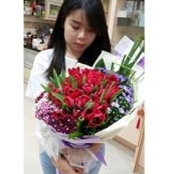 Hillary Ng's photo