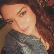 Estefany Saumet's photo
