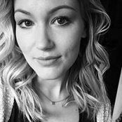 Katie Stevens's photo