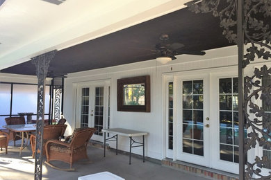 Trendy porch idea in Jackson