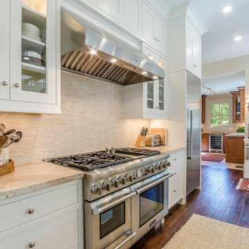 Traditional Great Room Kitchen & Pantry