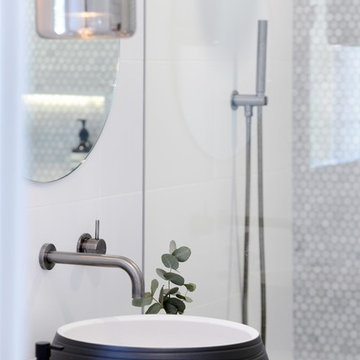 Stephens St - Bed & Bathrooms