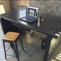 Dalton Desk - Products