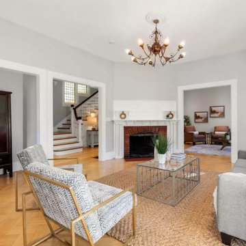 213 Gardner Rd Brookline