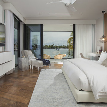 Contemporary Waterfront Elegance