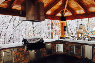 Outdoor Kitchen