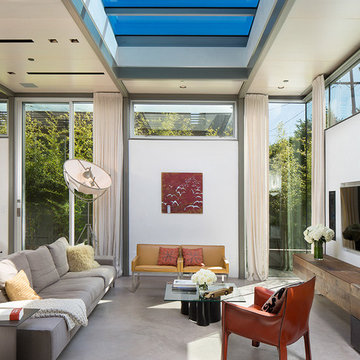 Everett Street Residence