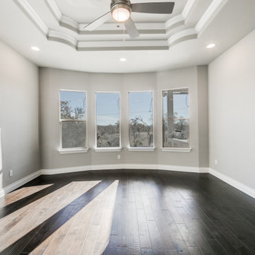 Transitional: 3,069 ft²/4 bd/3.5 bth/1ST