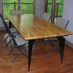 CV dining table - Dining Tables