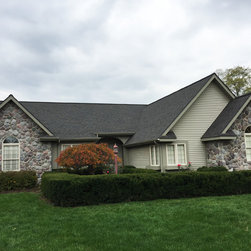 Owens Corning Oakridge Peppermill Gray - Roofing And Gutters