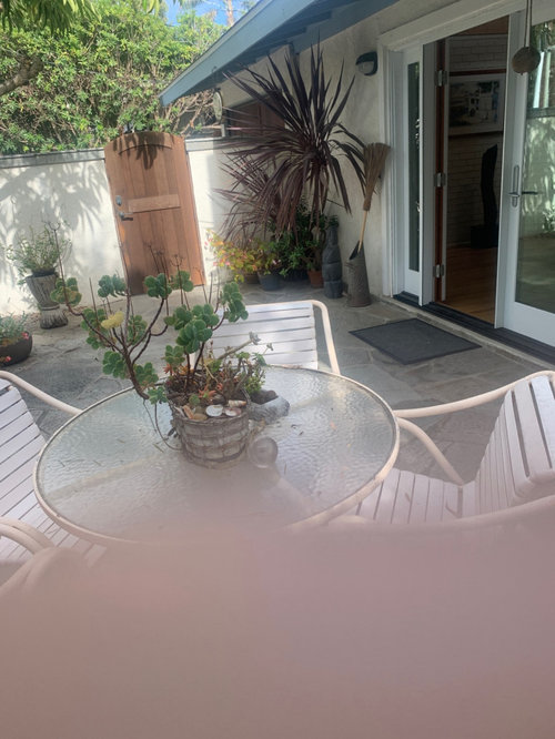 how to furnish front patio