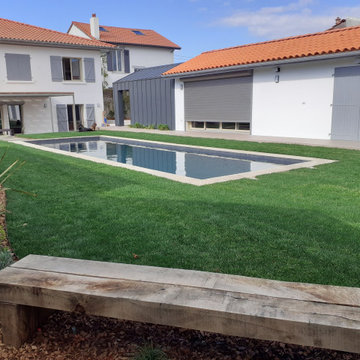 JARDIN DE VACANCE AUTOUR D'UNE PISCINE - Anglet
