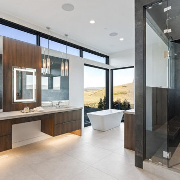 Mountain modern bathroom