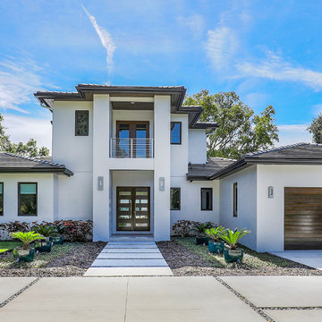 WATERSIDE RETREAT ON LAKE MAGDALENE, TAMPA FL