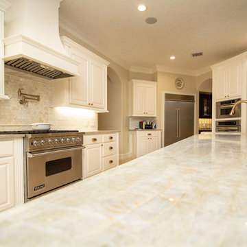 Wellspring Lake - Kitchen
