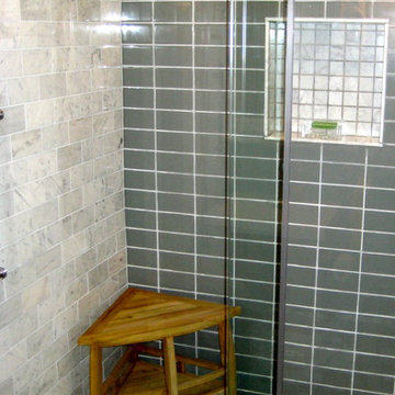 Artist's Loft Guest Bathroom