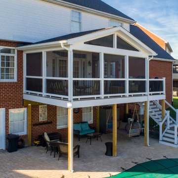 Screened Porch new to Pool