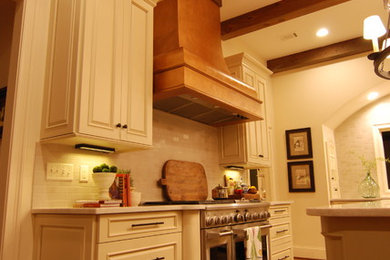 Inspiration for a timeless kitchen remodel in Birmingham
