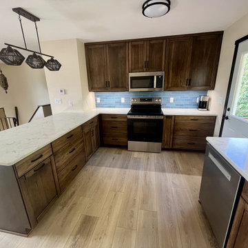 A Bright, Bold & Beautiful Kitchen Update