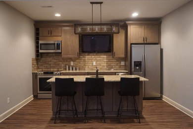 Example of a transitional kitchen design in Kansas City