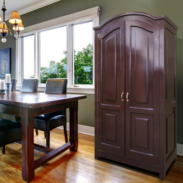 Vinotemp Southwest 440-Model Wine Cabinet
